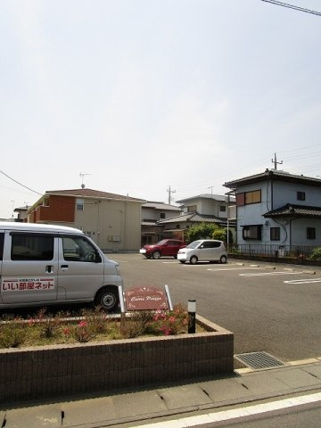 クオーレ　ピアッツァの駐車場|駐車場です