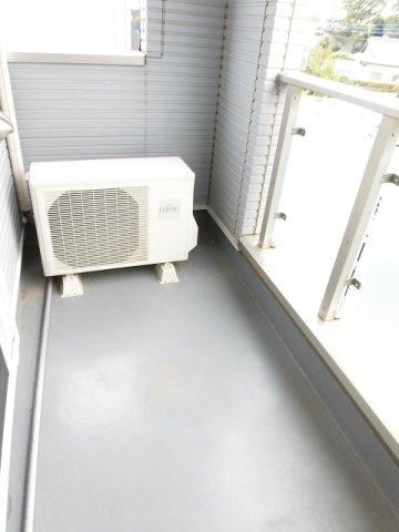 ハーベストミズノＣのバルコニー|外からの目が気にならないバルコニーで洗濯物が干せます