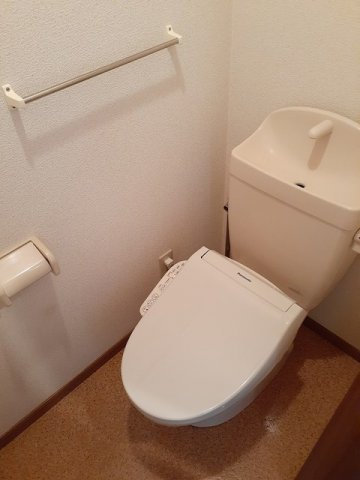 フジハイムⅡのトイレ|ゆったりとした空間のトイレです