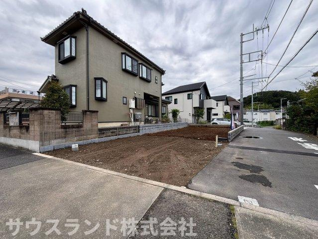 八王子市元八王子町第4期の前面道路含む現地写真