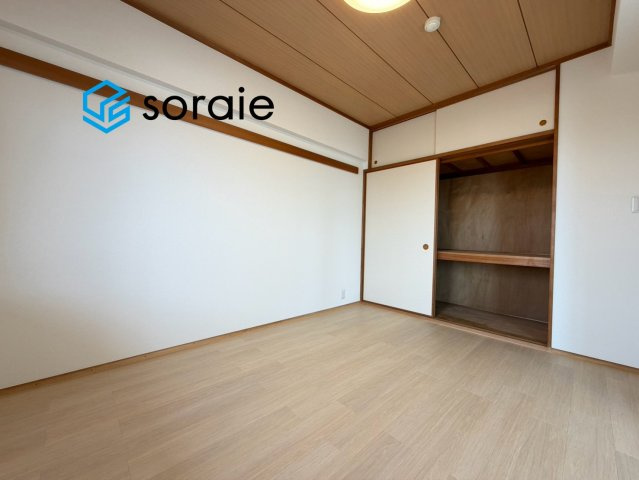 ヴィルヌーブ小手指　中古マンション　4階の寝室|10/6　撮影