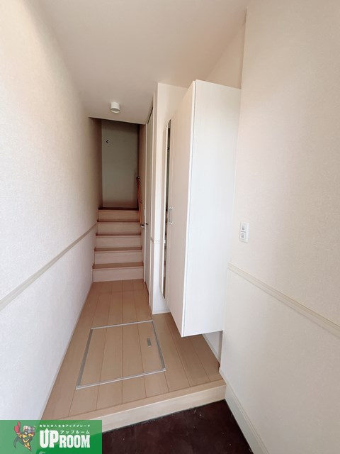 アーク北外山の玄関