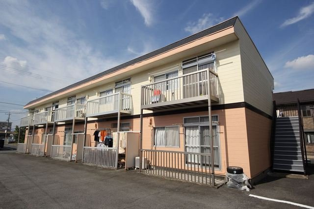 新井ハイツの外観|外はこのようになっています