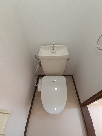 深堀ハイツのトイレ|コンパクトで使いやすいトイレです