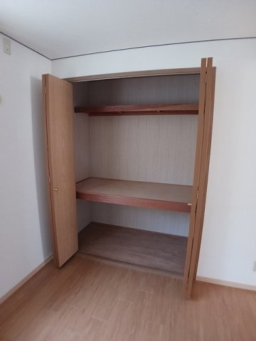 フォルトーナＡの収納|小物を収納するのに便利です