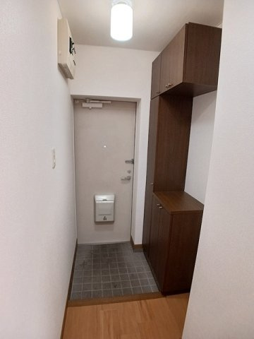 フォルトーナＡの玄関|落ち着いた玄関です