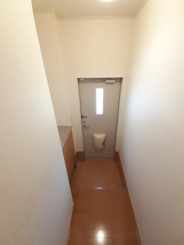 プリムヴェールの玄関|明るい玄関です