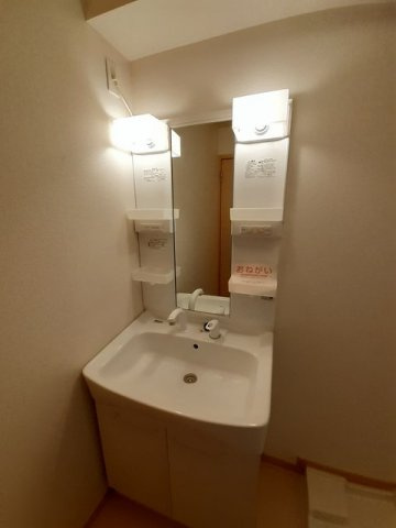 ＴａｋａｓａｋｉＴｏｔｔｏｓⅢの洗面所|忙しい朝には欠かせない洗面所です