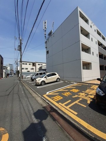ｙ’ｓアビタシオンの駐車場|駐車場です