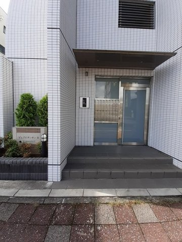 Ｙ’ｓアビタシオンⅡのエントランス|エントランスです