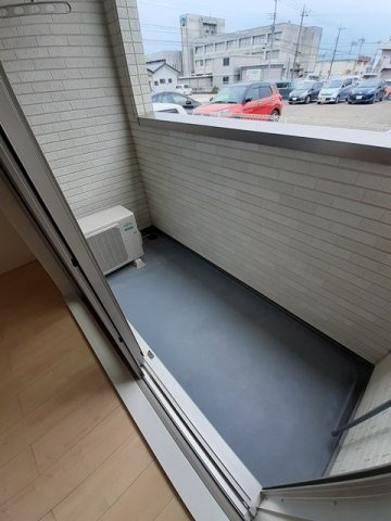 Ｋ－ＰＬＡＺＡのバルコニー|お洗濯にも便利なバルコニー付き