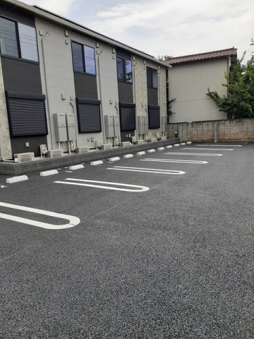 ＳＨ．あらいの駐車場|駐車場完備です