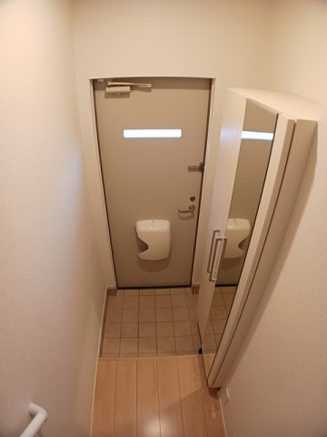 ブルローネの玄関|ゆったりとした玄関です
