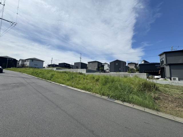 名古屋市緑区鳴海町字大清水の売地の前面道路含む現地写真