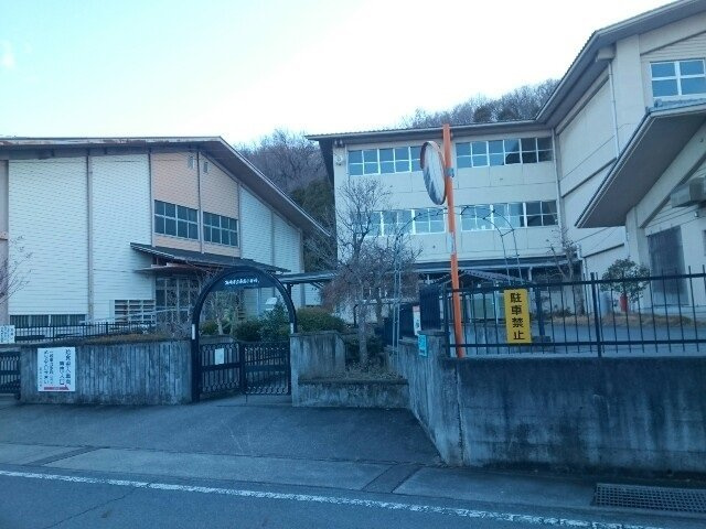 とまとＢの周辺|市立鼻高小学校まで1000m