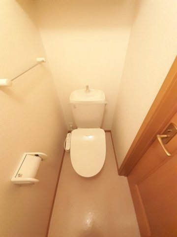 オーブのトイレ|ゆったりとした空間のトイレです