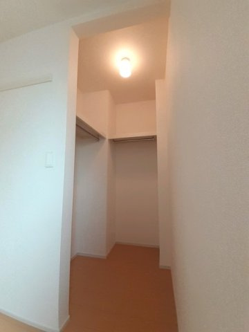 シャインメモリー　Ⅰの収納|大きなものも収納できそうです