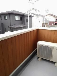 シャインメモリー　Ⅰのバルコニー|暖かな日差しのふりそそぐバルコニー