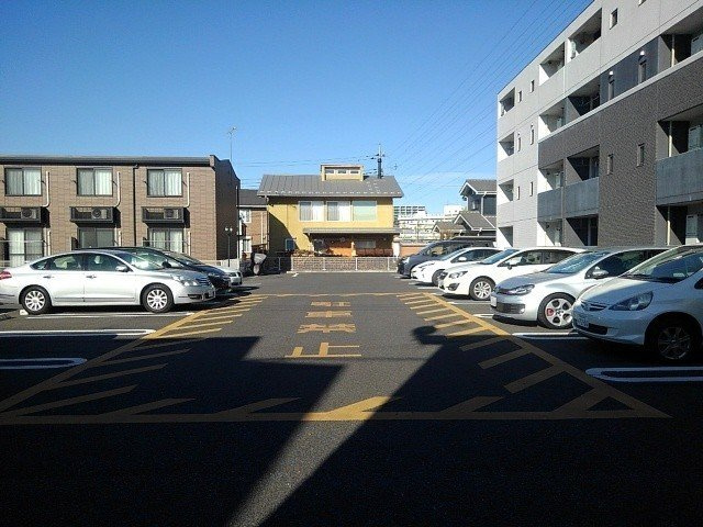 メゾン葵の駐車場|駐車場完備です