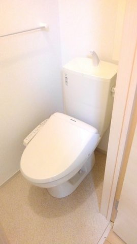 ガーデン　パレスのトイレ|ゆったりとした空間のトイレです
