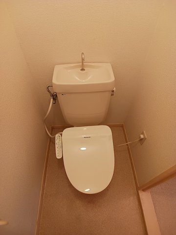 ファミール　Ⅴのトイレ|コンパクトで使いやすいトイレです