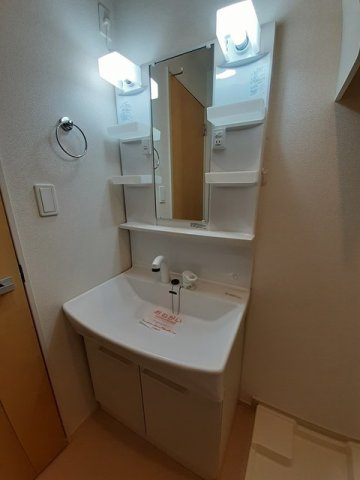 フィオーレ　プリート　Ⅰの洗面所|広い洗面スペース