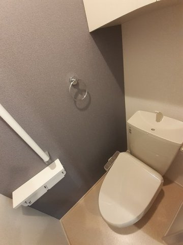 グランヒルズ　Ｂのトイレ|落ち着いた色調のトイレです