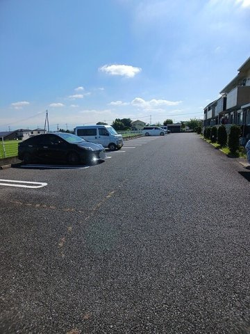 リヴィエールⅤＢの駐車場|カースペースがあります
