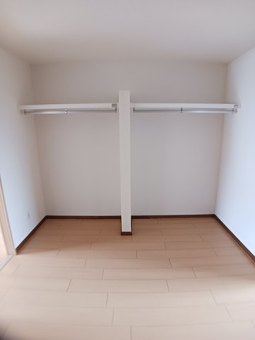 フラワープレイスの収納|小物を収納するのに便利です