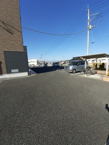 ラフェリカーナ・Ｍの駐車場|駐車場です