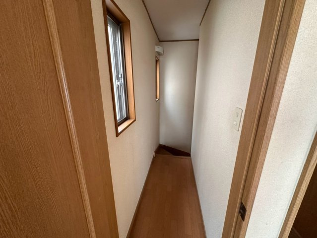 Y'sメゾネットBの内装|内装は落ち着いています