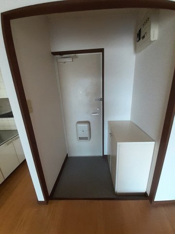 エクセルハイツの玄関|明るい玄関です