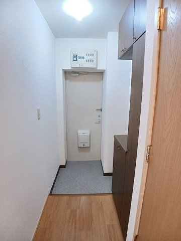 ポワールメゾンの玄関|落ち着いた玄関です