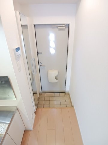 ルストパラディⅠの玄関|きれいな玄関です