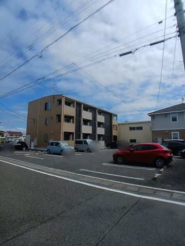 ルストパラディⅠの駐車場|駐車場に車を止められます