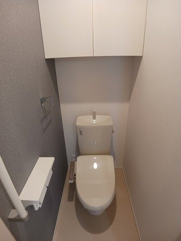 クレイドル下斎田Ｂのトイレ|落ち着いたトイレです