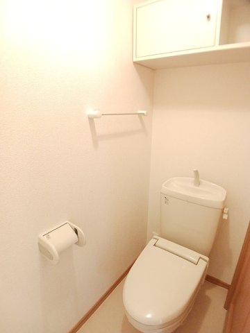 サンリット　Ⅱのトイレ|落ち着いた色調のトイレです