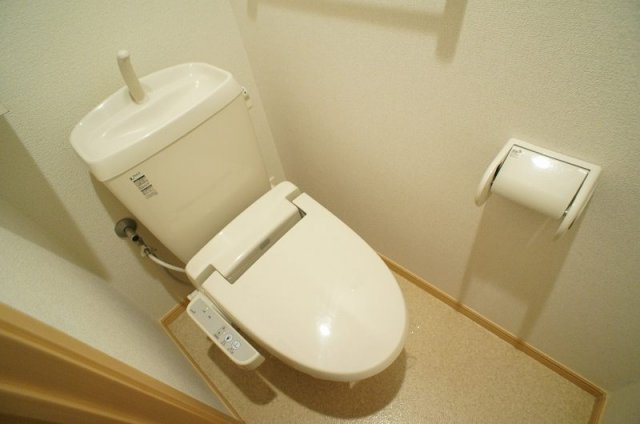ブルーム　フィールド２のトイレ|清潔感のあるトイレです