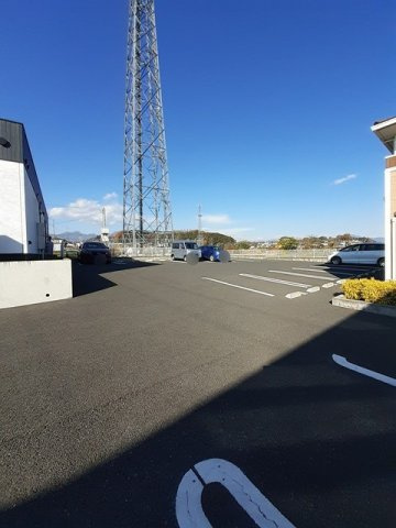 ラ・ロンディーネ　Ⅱの駐車場|カースペースがあります