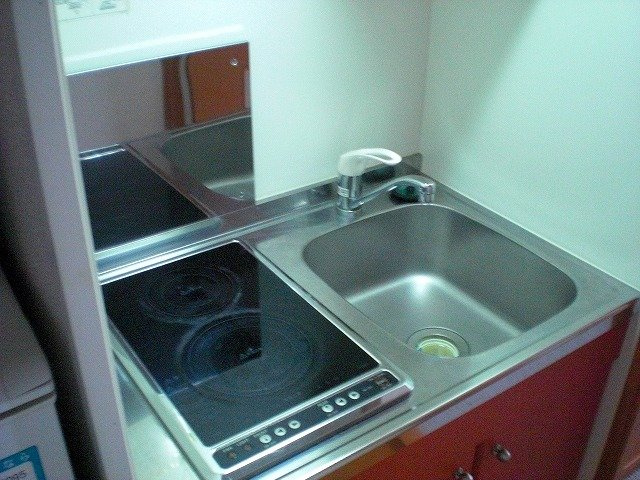 レオパレスメイプル２１のキッチン|使いやすいキッチンです