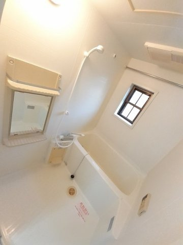 セレーノ本宿Ｄの浴室|コンパクトで使いやすいお風呂です