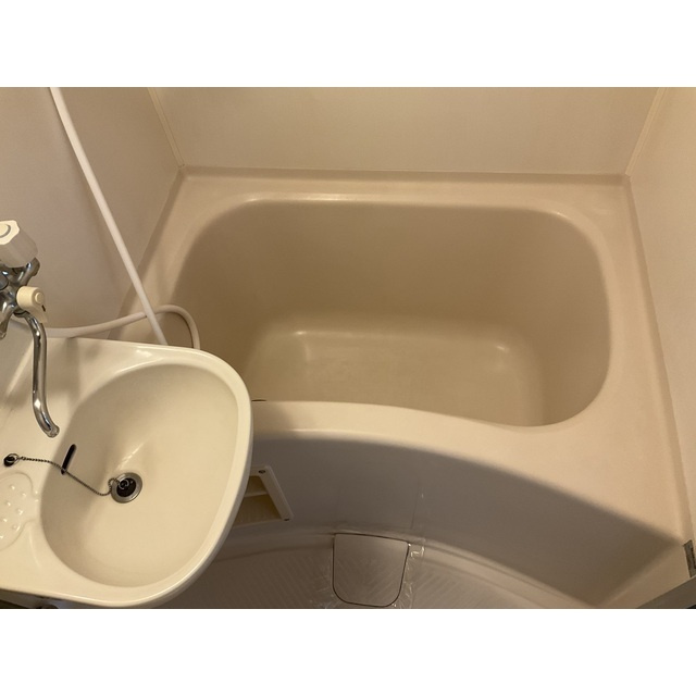 エーデルハイツのトイレ|ゆったりとした空間のトイレです