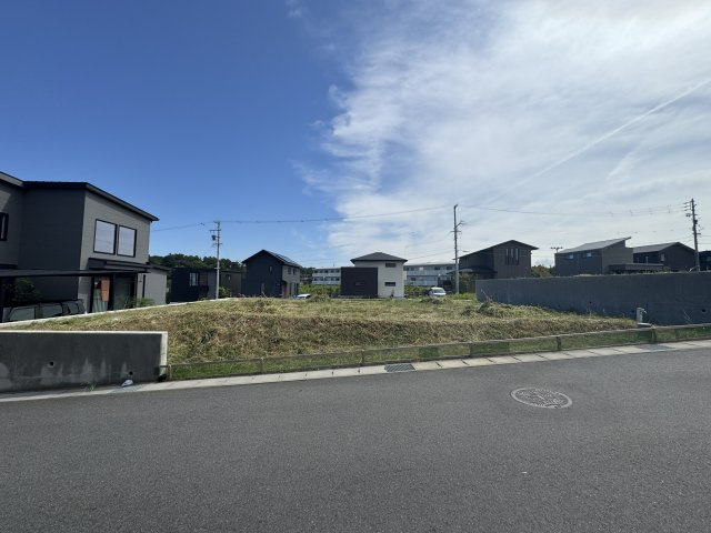 名古屋市緑区鳴海町字大清水の売地の前面道路含む現地写真