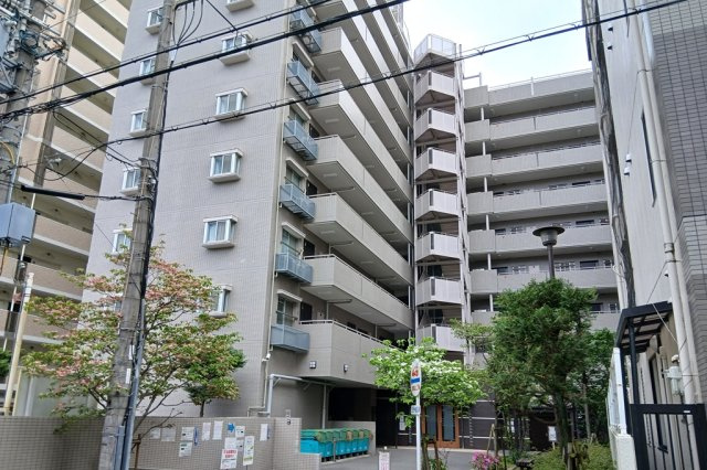 ルジェンテ・リベル六甲道の外観