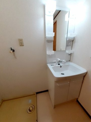 【洗面所】 | ネッスルエイト | 明るい洗面所です