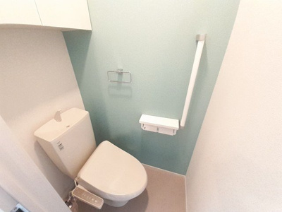 【トイレ】 | カトレアⅠ | 清潔感のあるトイレです