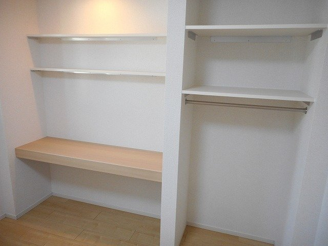 フォルトゥーナの収納|小物を収納するのに便利です