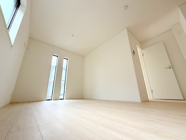 福生市北田園1丁目全1棟　新築戸建の居間・リビング