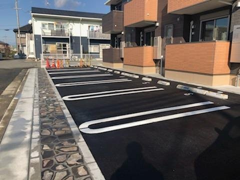 Ｍａｉｓｏｎ　青空の駐車場