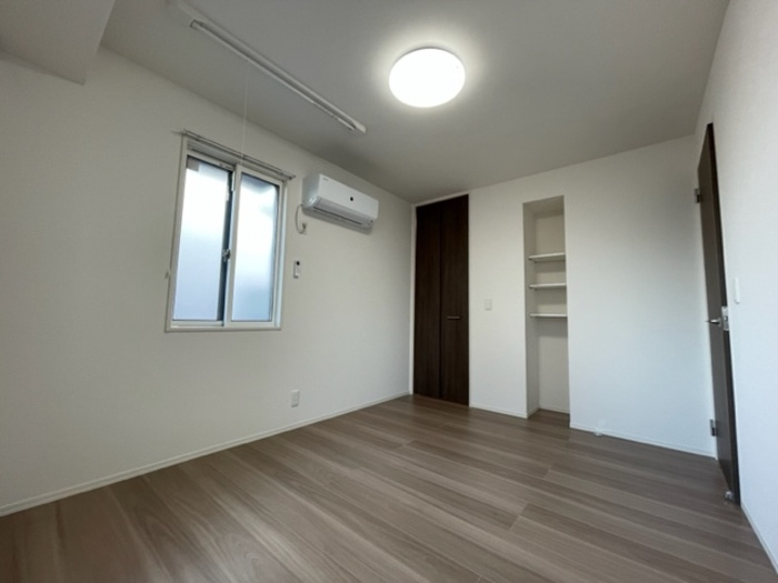 CASA COMFORT YAMASAKAの居間・リビング|CASA COMFORT YAMASAKA